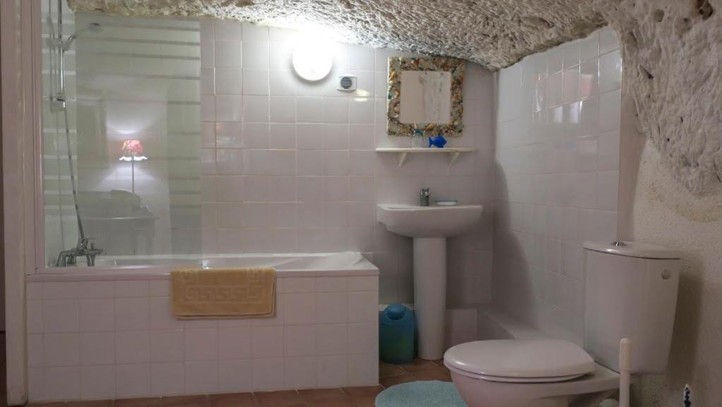La Cave De L'Eperon Bed & Breakfast Troo ภายนอก รูปภาพ